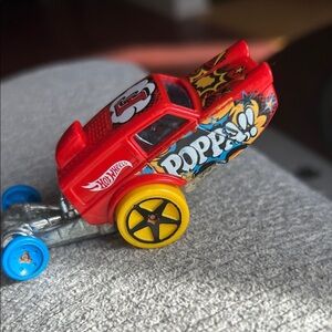 Collectible Hot Wheels HW Red Poppa Wheelie Mattel 2013 DIECAST 3" YELLOW & BLUE